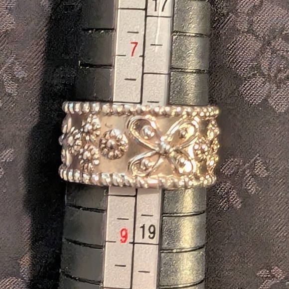 Solid Sterling Silver Cigar Band Floral Ring Size 8 - Picture 9 of 10